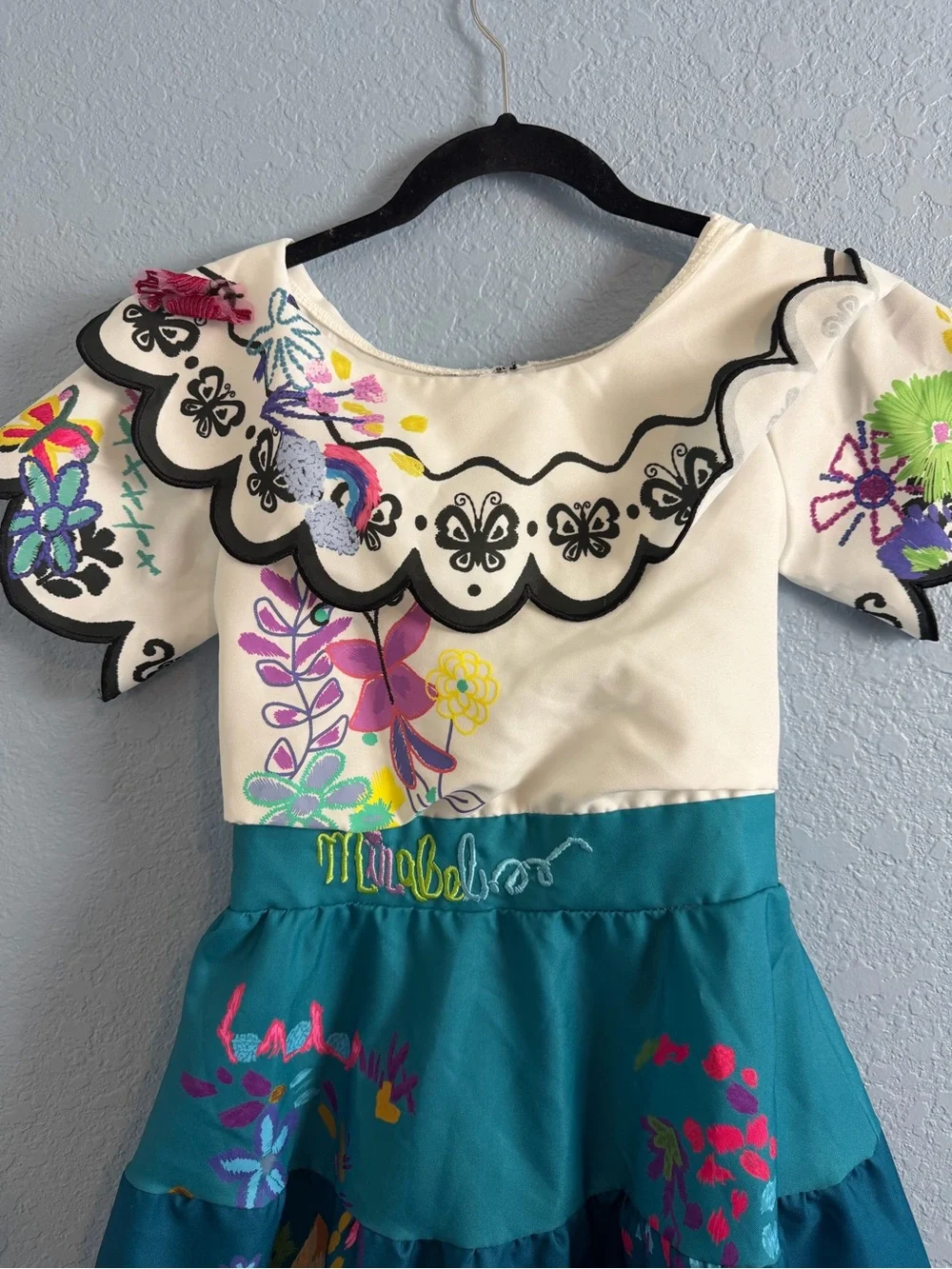 DISNEY PARKS Encanto MIRABEL Dress Deluxe Costume Dress Up Halloween